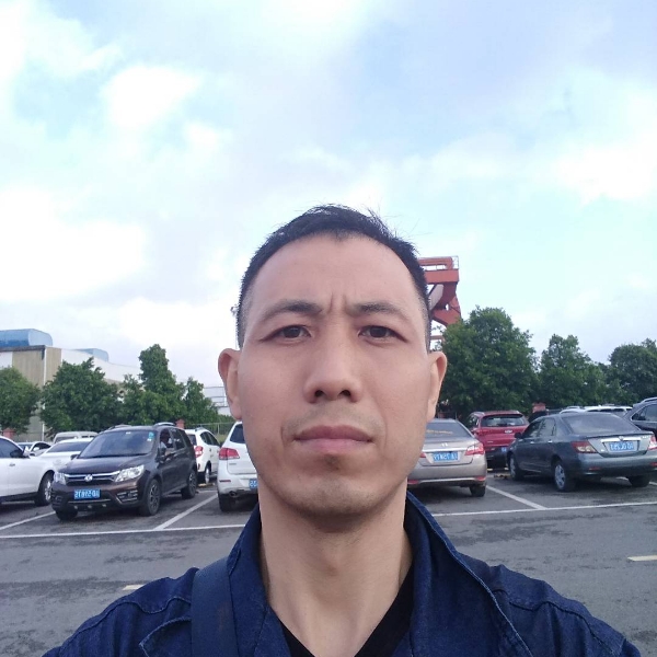 清清轻轻一生一身的照片