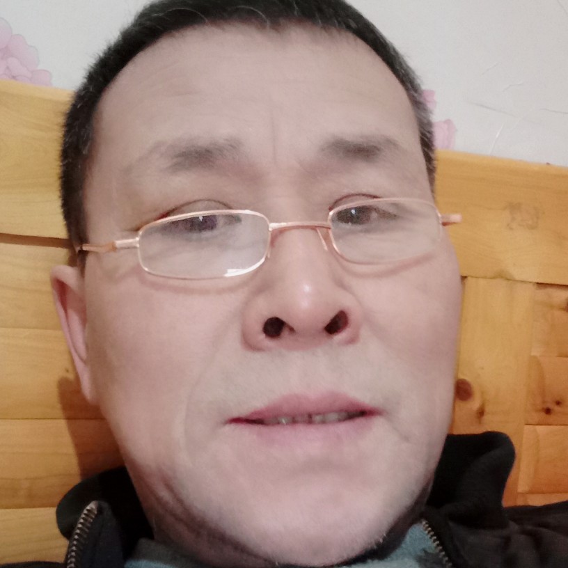 吴建民的照片