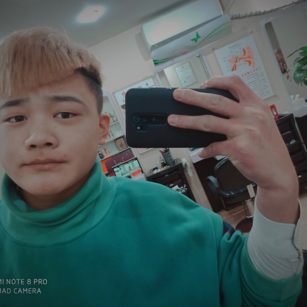 小星( •̥́的照片