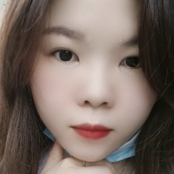 半夏爱撒娇的照片
