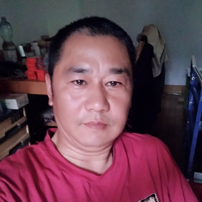 衬衫停止跳跃的照片