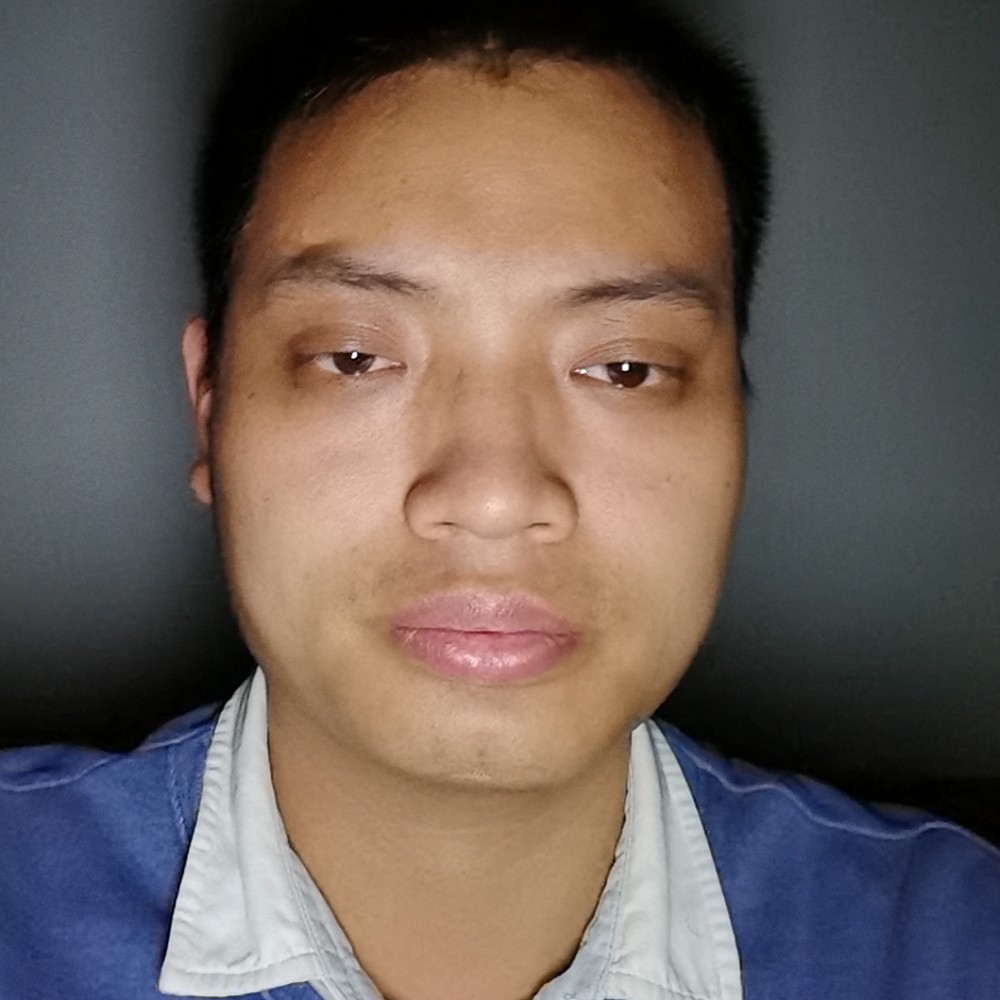 亮娃娃的照片