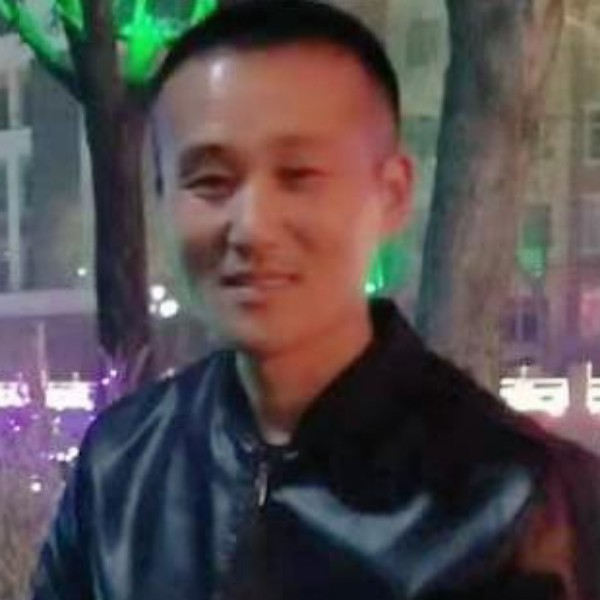 爱你在心口难看的照片