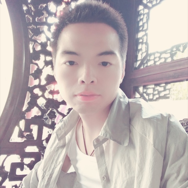 幽默向滑板的照片