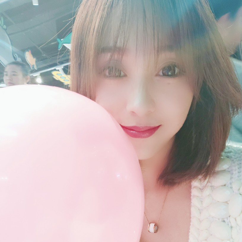 怡小冰的照片