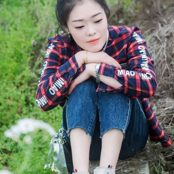 溥红的照片