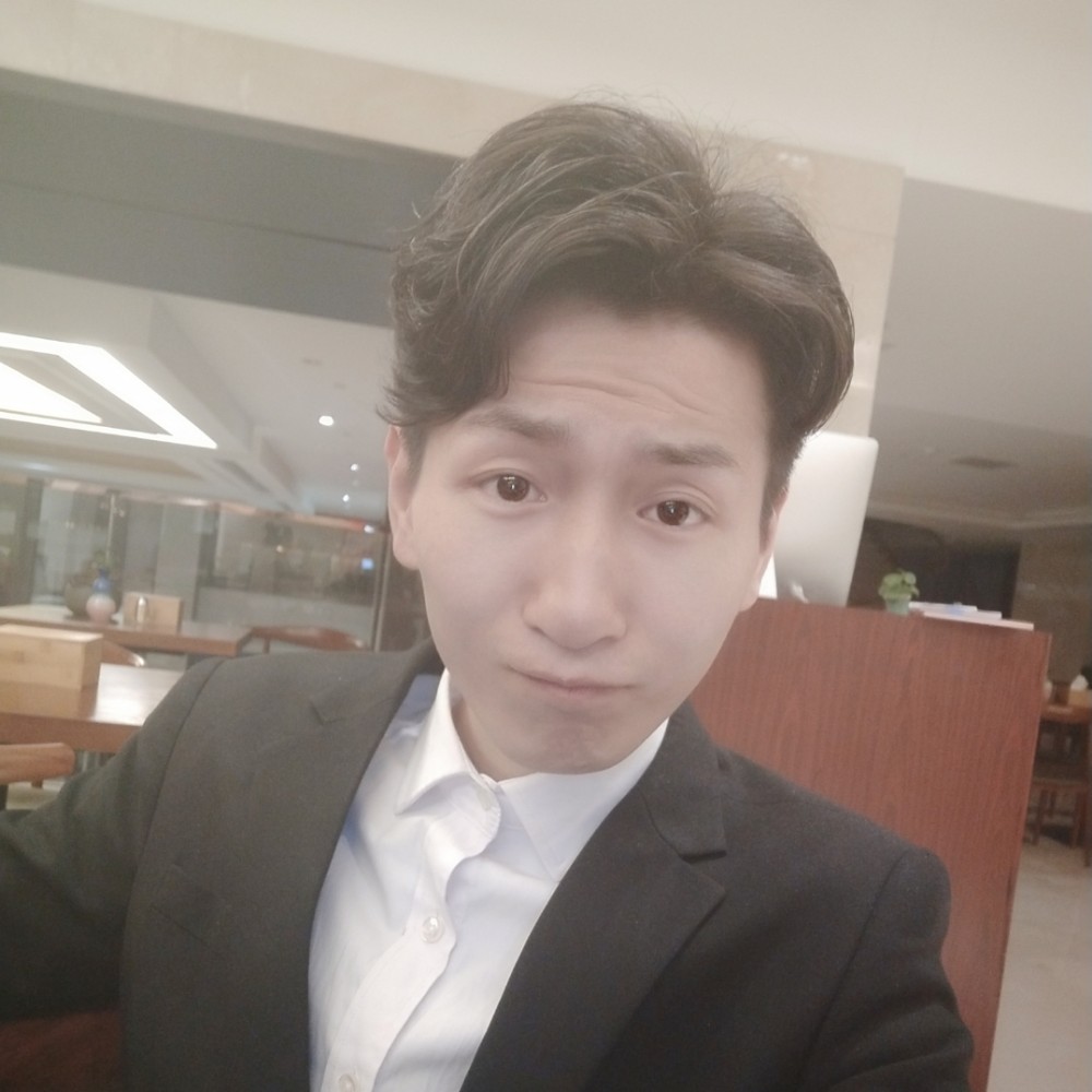 发带爱凶狠的照片