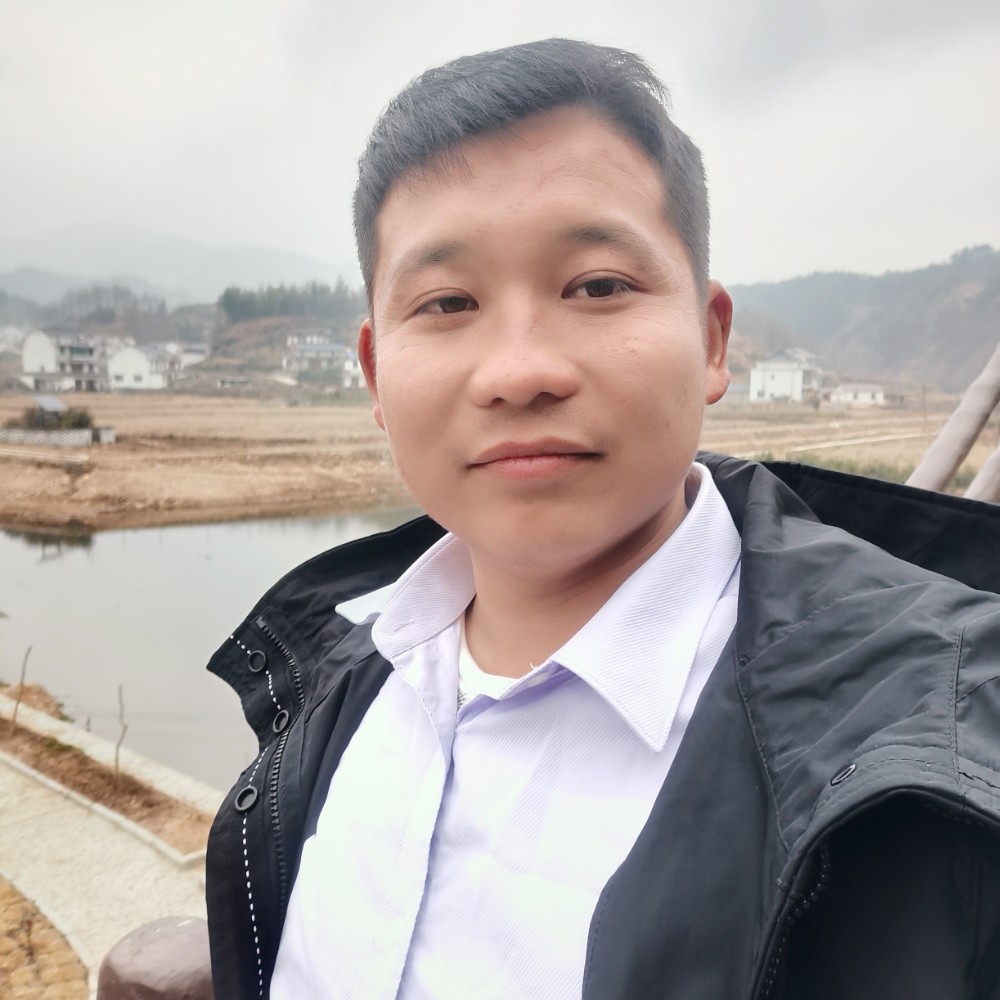 郑    研的照片