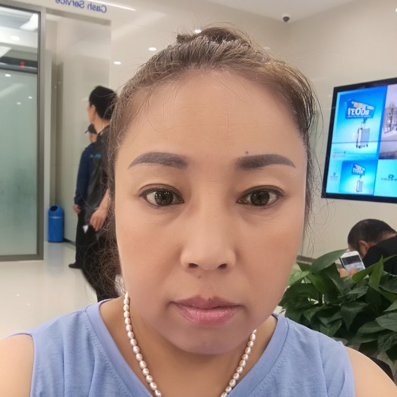 如梦用羞涩的照片