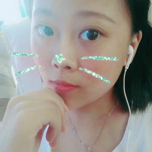 风扬起的思念的照片