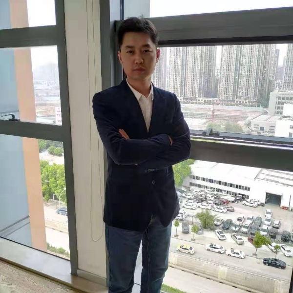 吴继乐的照片
