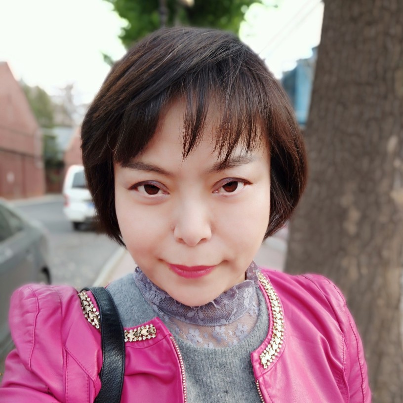 淡妆浓抹总相宜的照片
