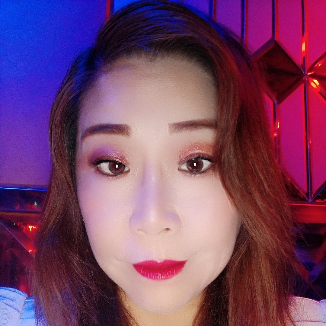 风情万种若曦的照片