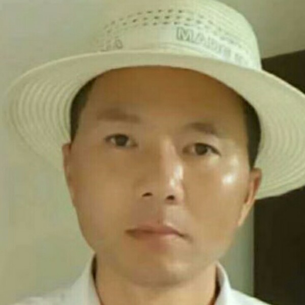 开口有爱话中带金的照片