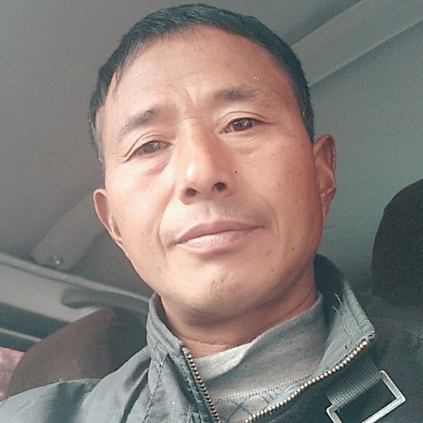 明媚墨镜的照片