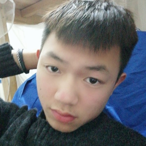 lim6的照片