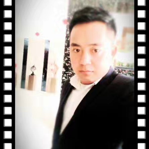 单身帅帅哥的照片