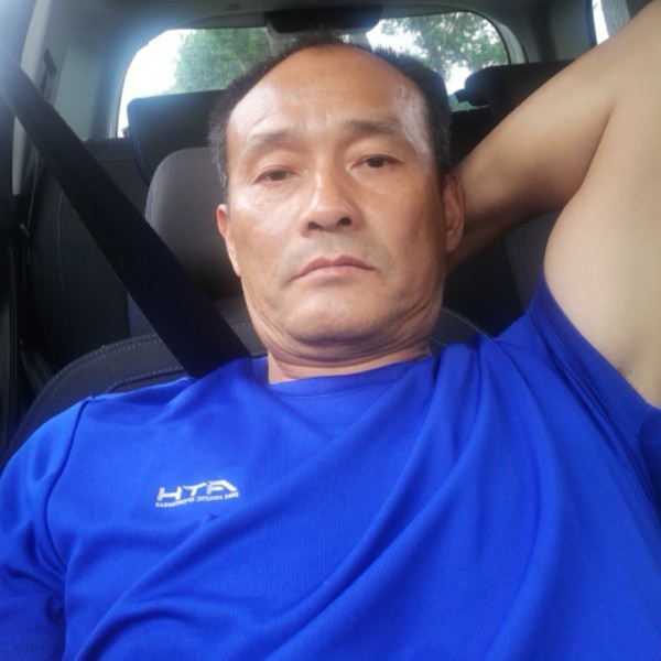 板栗吃醋细心的照片