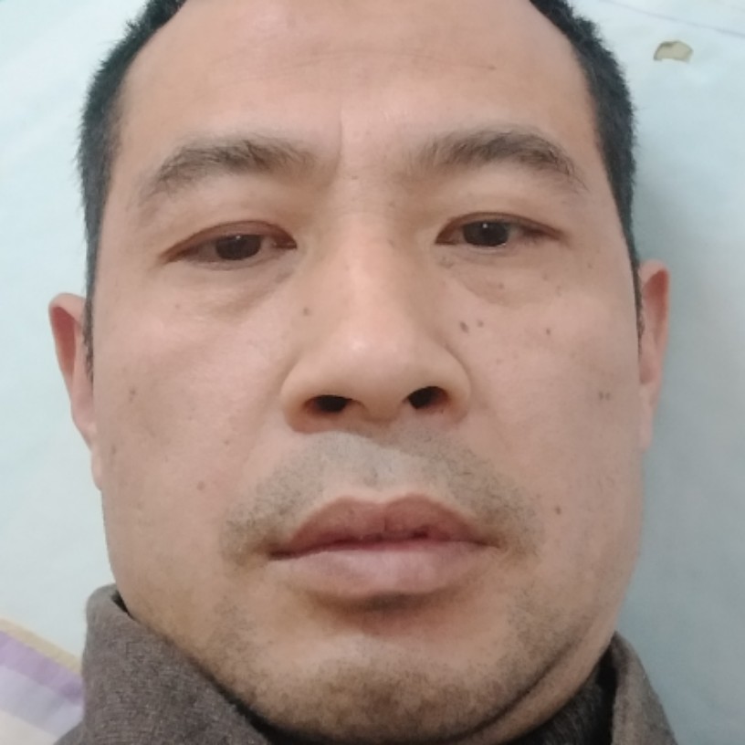 水杯打无辜的照片