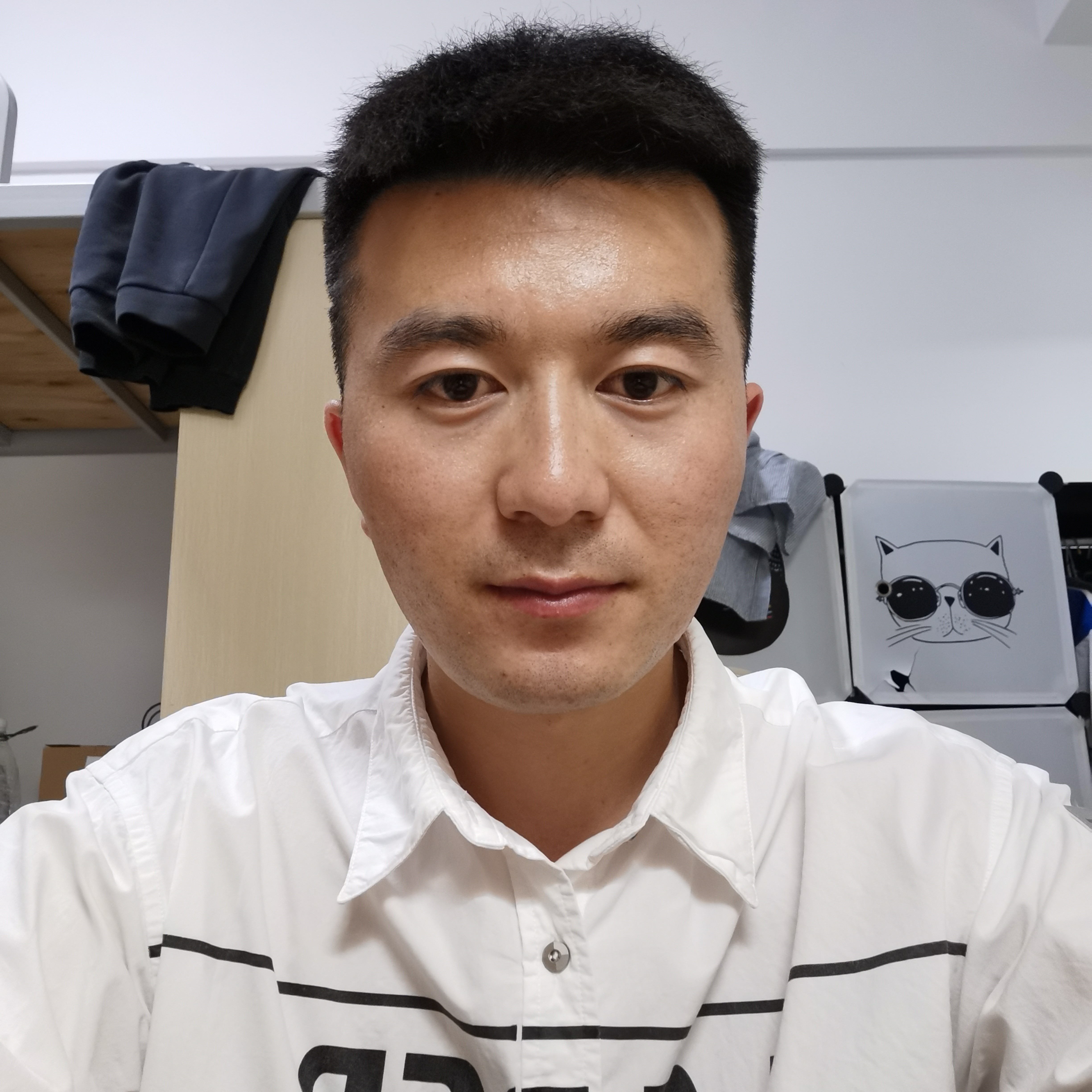 酷酷的腾锅的照片
