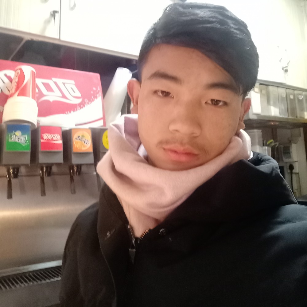 梁臣荣的照片
