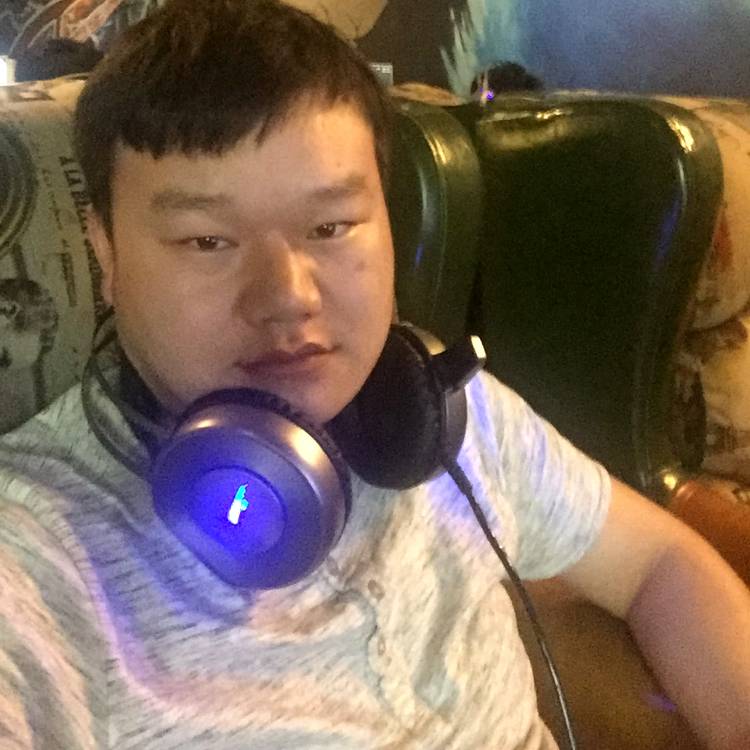 余溫清秀的照片