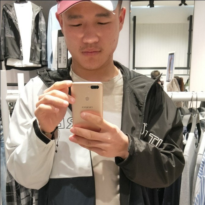 淡淡向自行车的照片