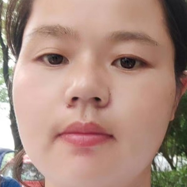 汪玲玲的照片