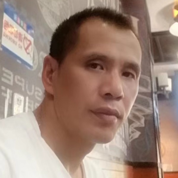 蹇锐的照片