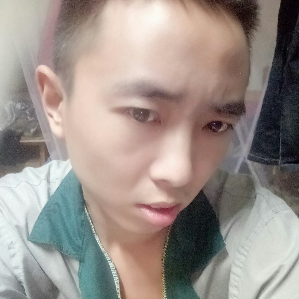 雪夜漫步的照片