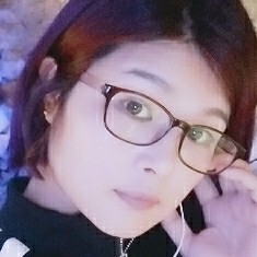 坟场蹦迪1的照片