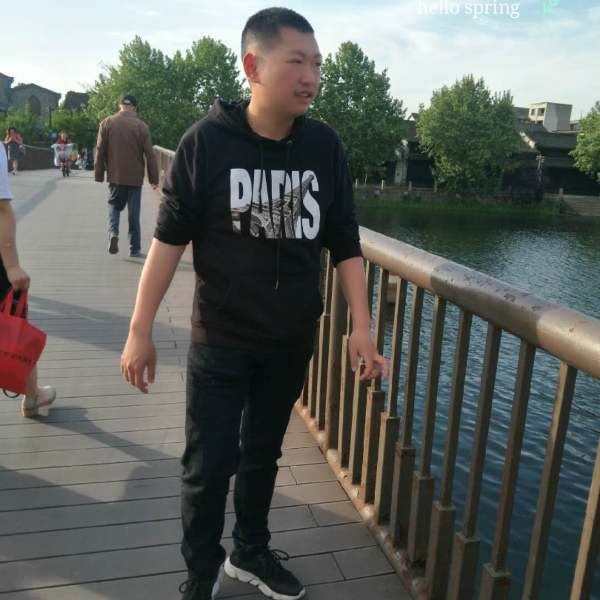 奔放先森的照片