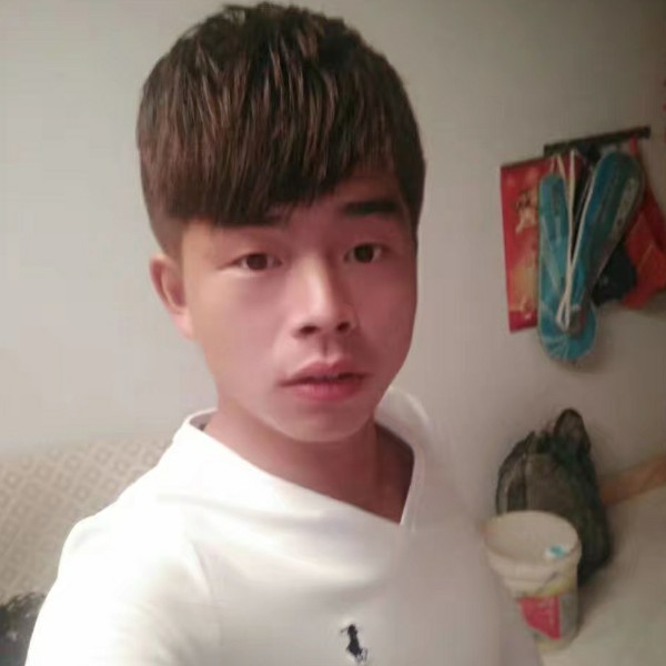 滑板怕黑的照片