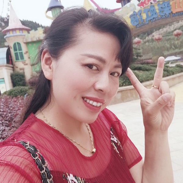 抽屉清秀的照片