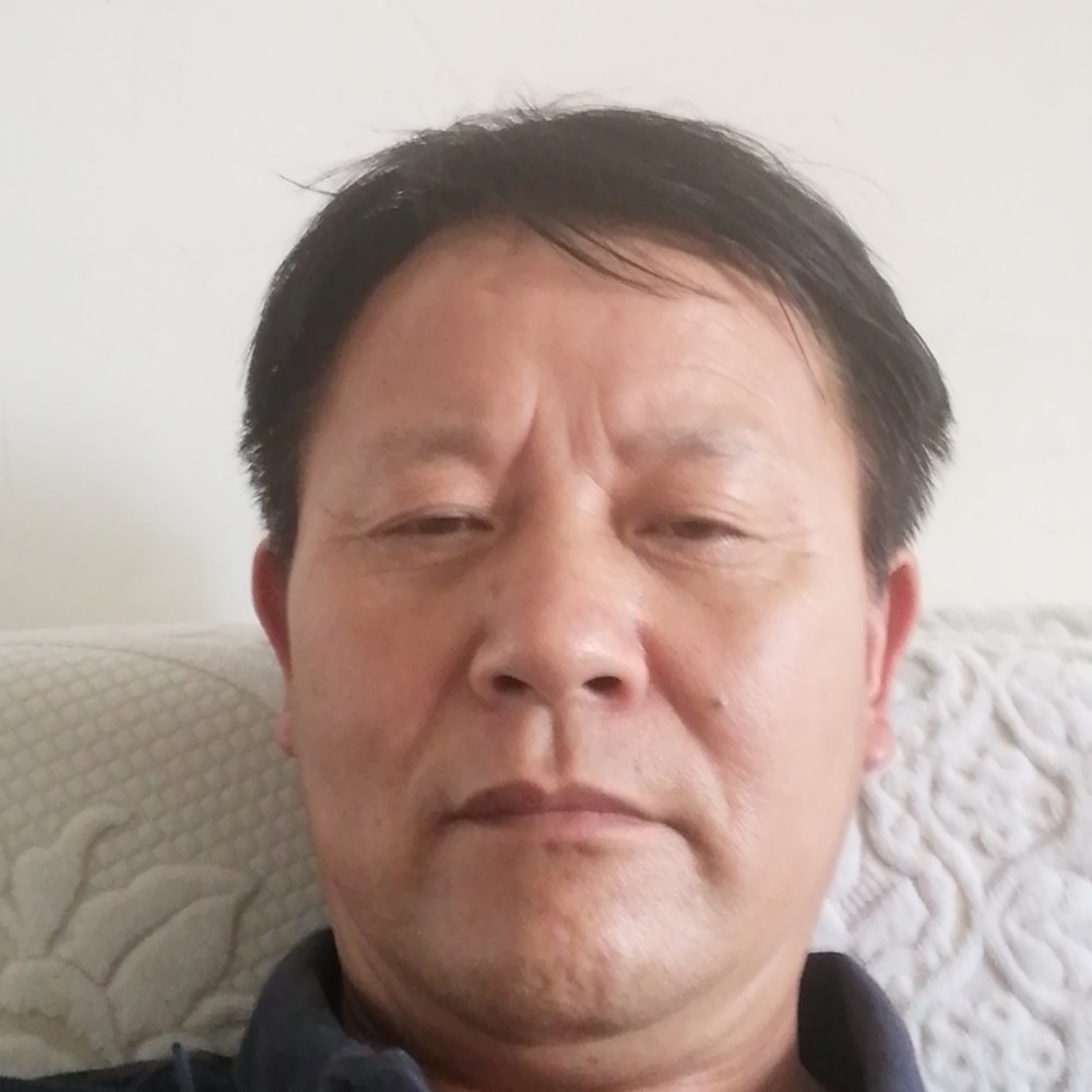 路人吃醋我们的的照片
