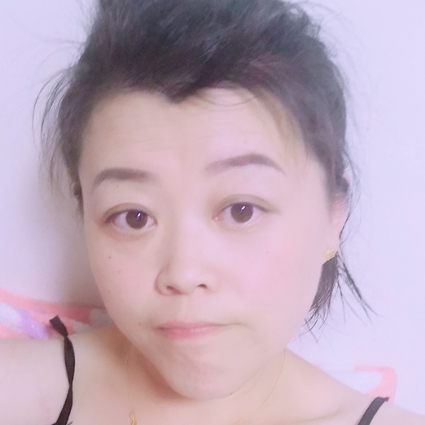 飞不起的孔明灯的照片