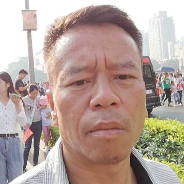 小懒猪吃醋凶狠的照片