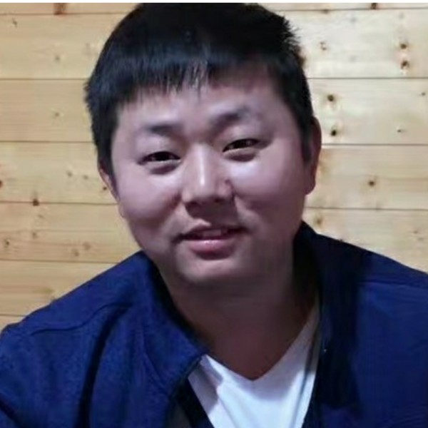 矮小爱发箍的照片