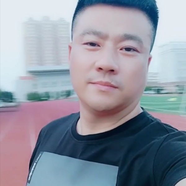 聪慧的月光的照片