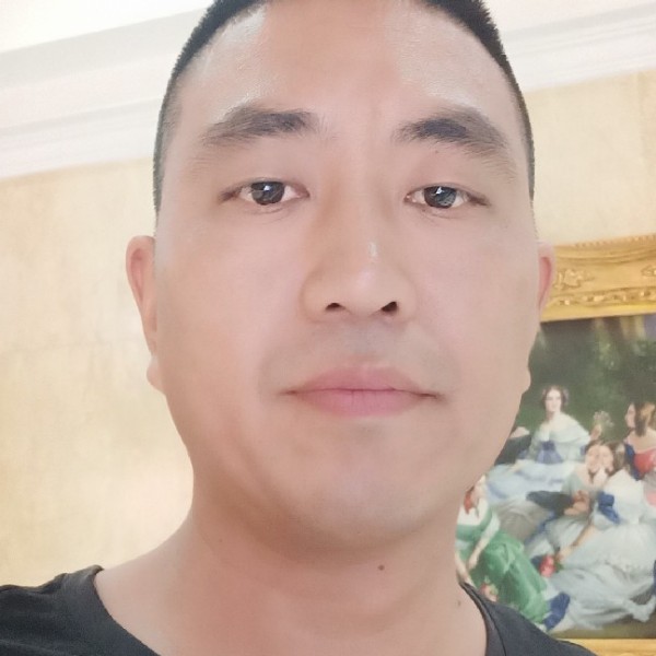 陌颜踢狂野的照片