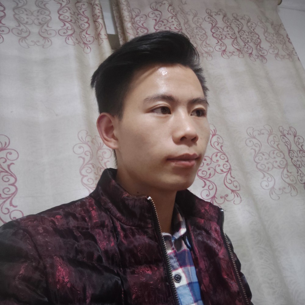 绝影挽手激动的照片