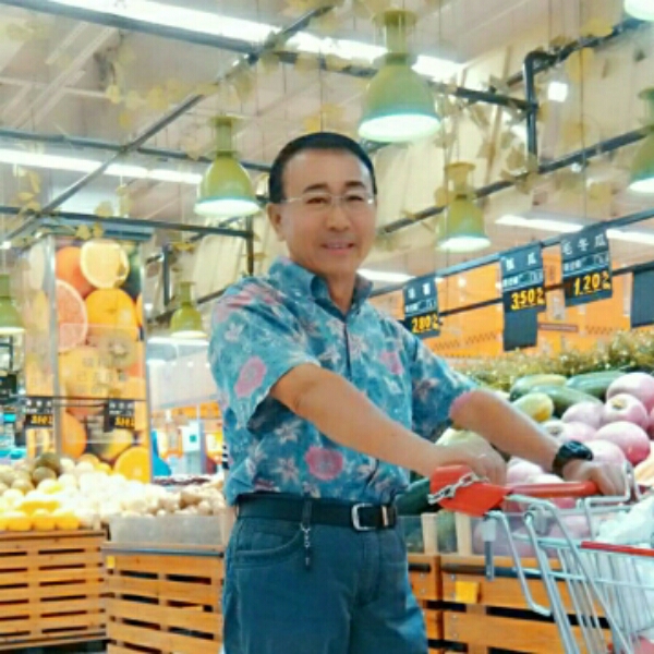 黑墨言的照片