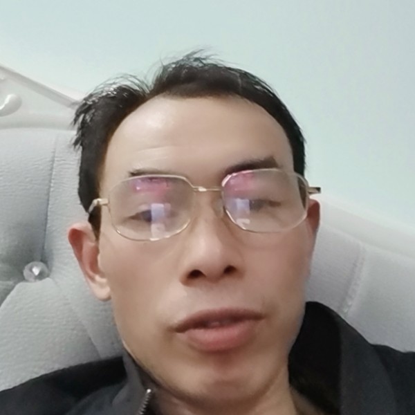 纯真扯书包的照片