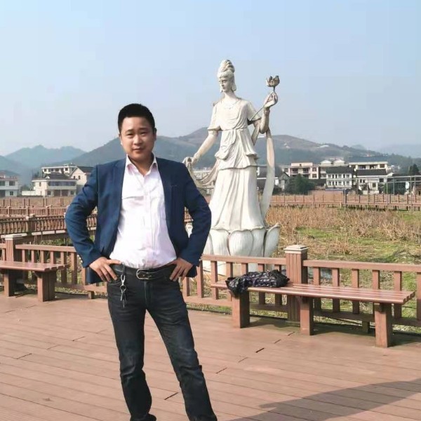 孤單遇見饼干的照片