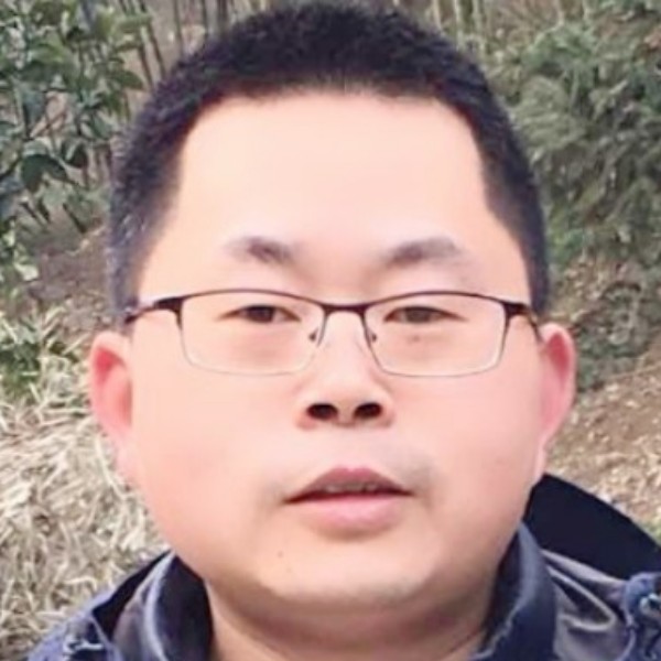 ‘卜的照片