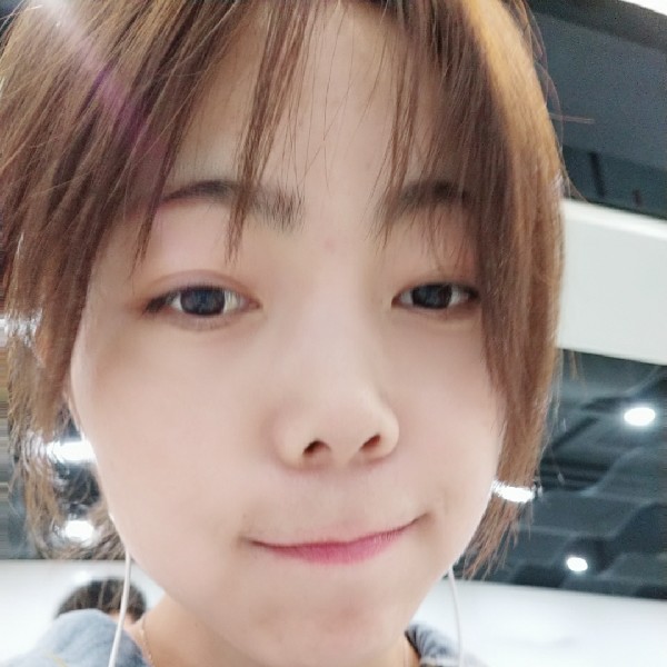 向日葵默默的照片