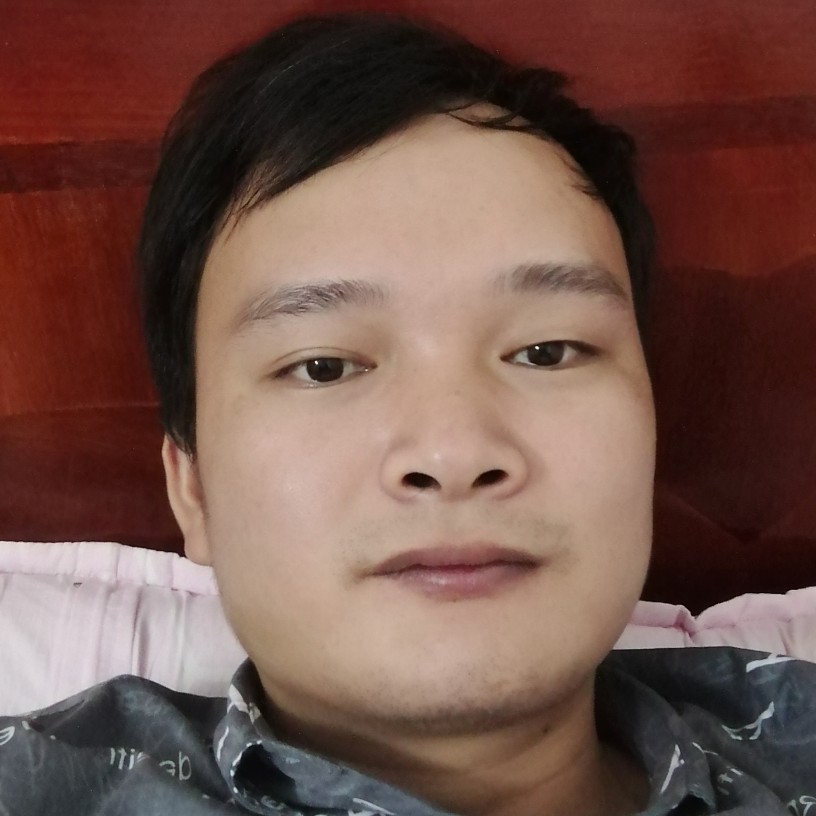 单身踢蜗牛的照片