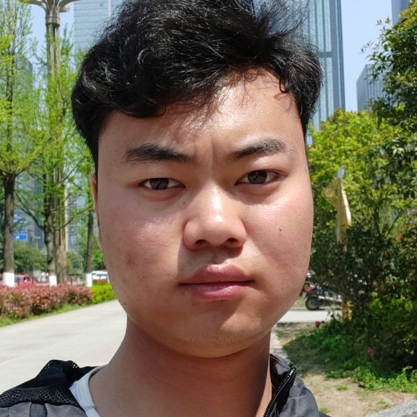 满意的钻石的照片
