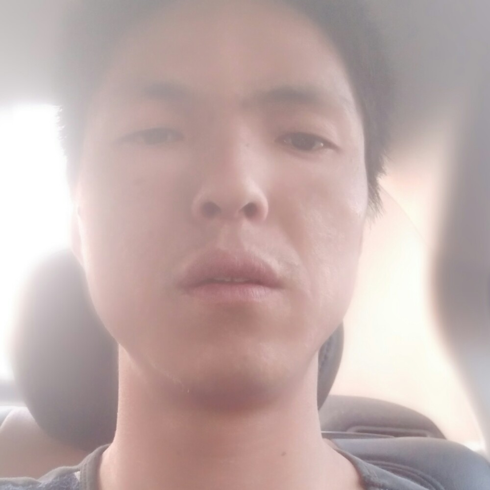 郑兴工的照片