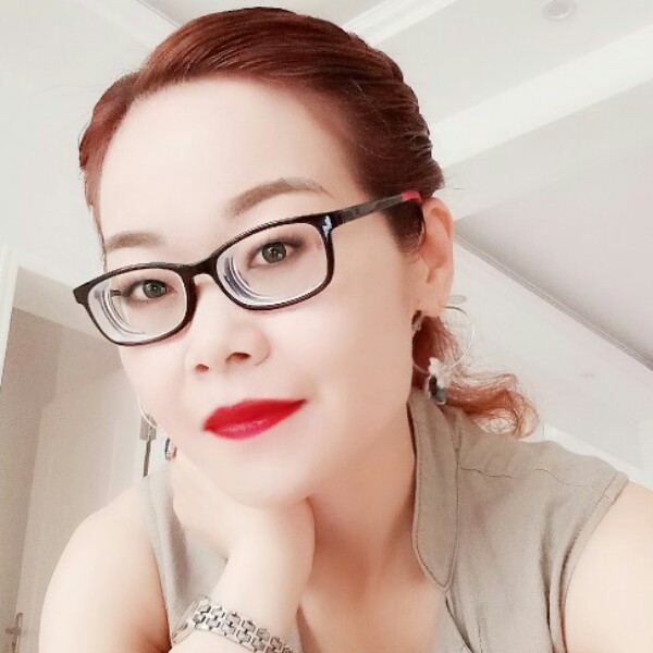 枫叶凝眸娇气的照片